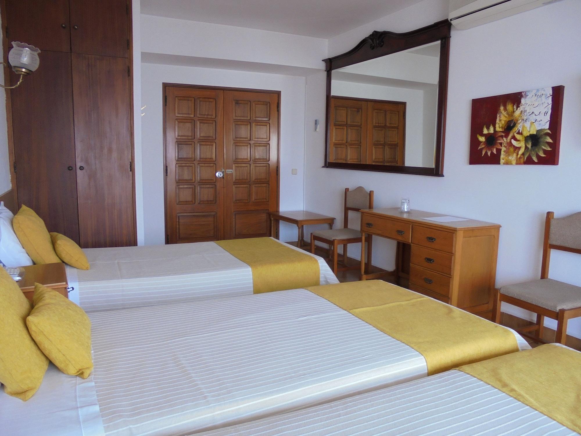 Boutique Hotel Marina S. Roque ลากอส ภายนอก รูปภาพ