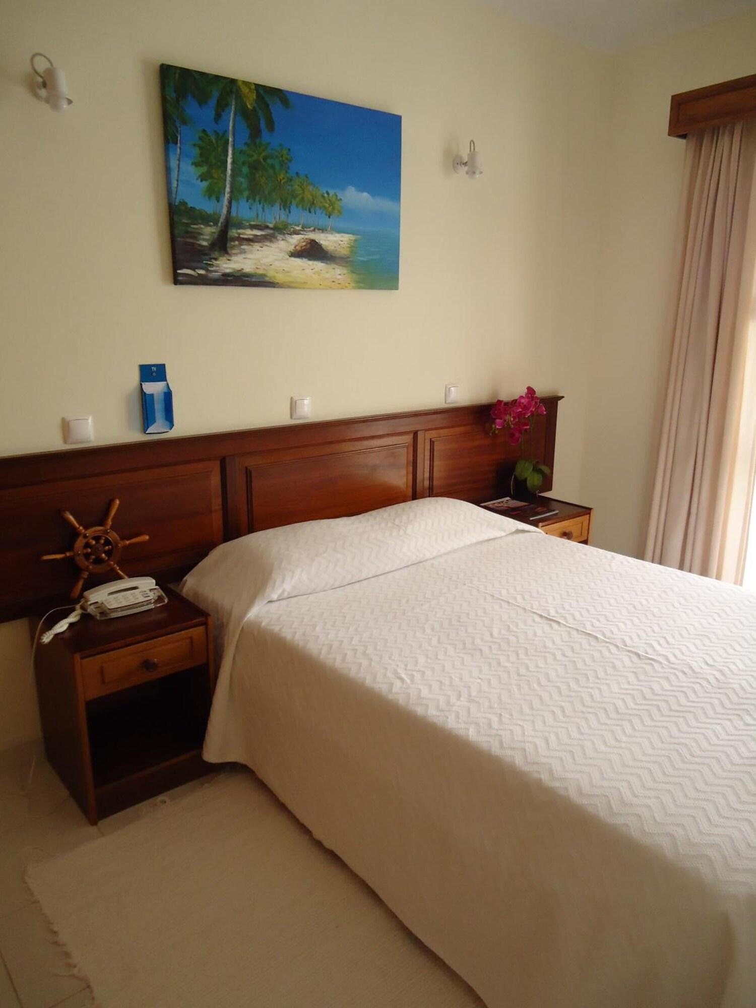 Boutique Hotel Marina S. Roque ลากอส ภายนอก รูปภาพ